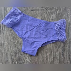 PINK Victoria's Secret Purple Lace Cheeky No Show Panty Size Small NWT